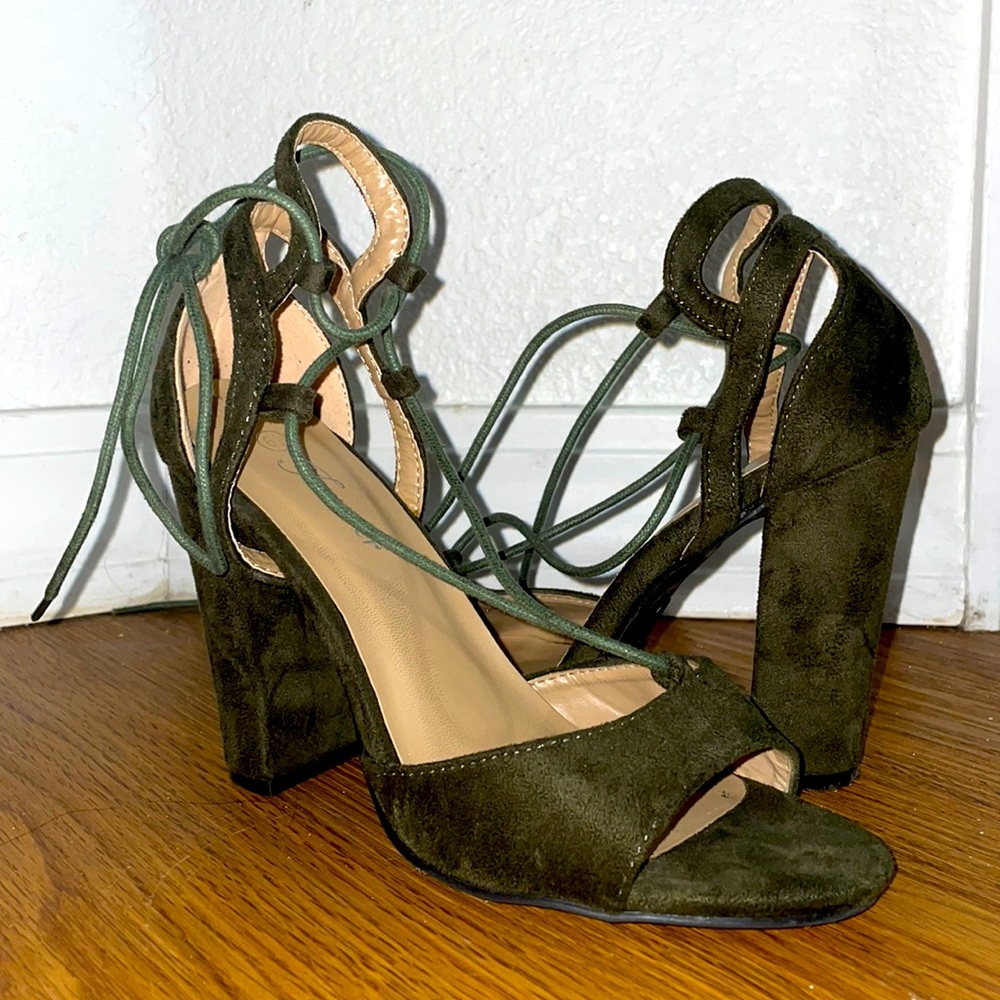 Size 7 heels